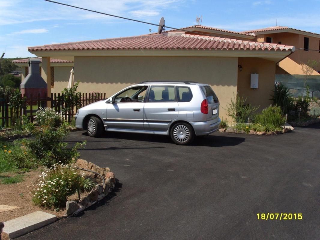 Casadelfaro Con Giardino A Pittulongu 600Metri Dalla Spiaggia Olbia Exterior foto